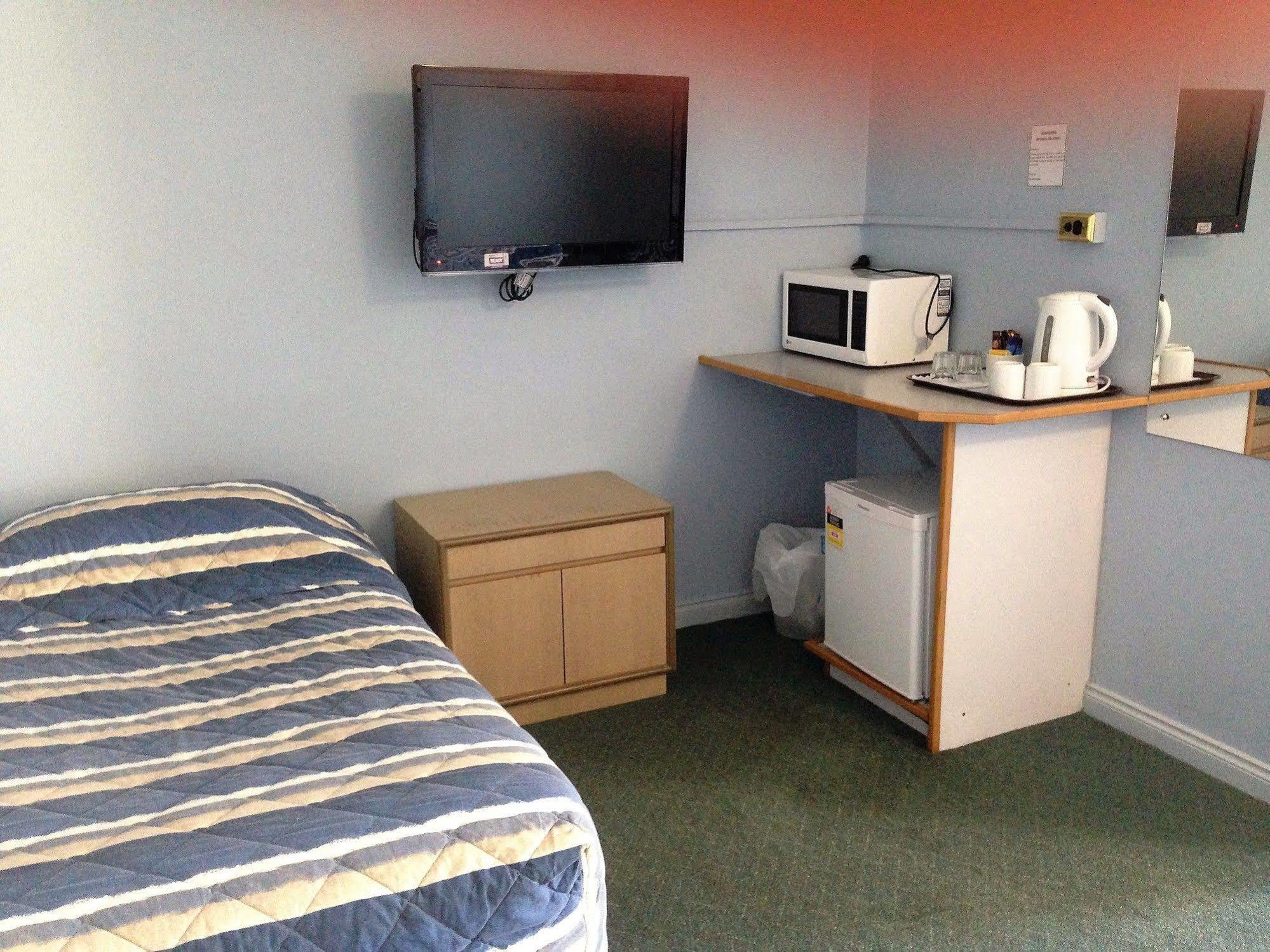 City West Motel Adelaide Exteriör bild